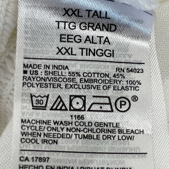 Old Navy White Smocked Tank Top Peplem Ruffle Embroidered Strapy Sleeve XXL Tall - Picture 7 of 8